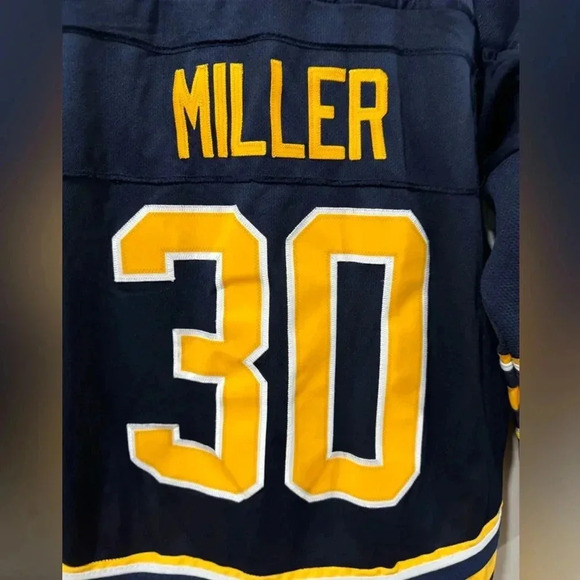 Ryan Miller Buffalo Sabres Vintage NHL Hockey Jersey - Picture 9 of 14